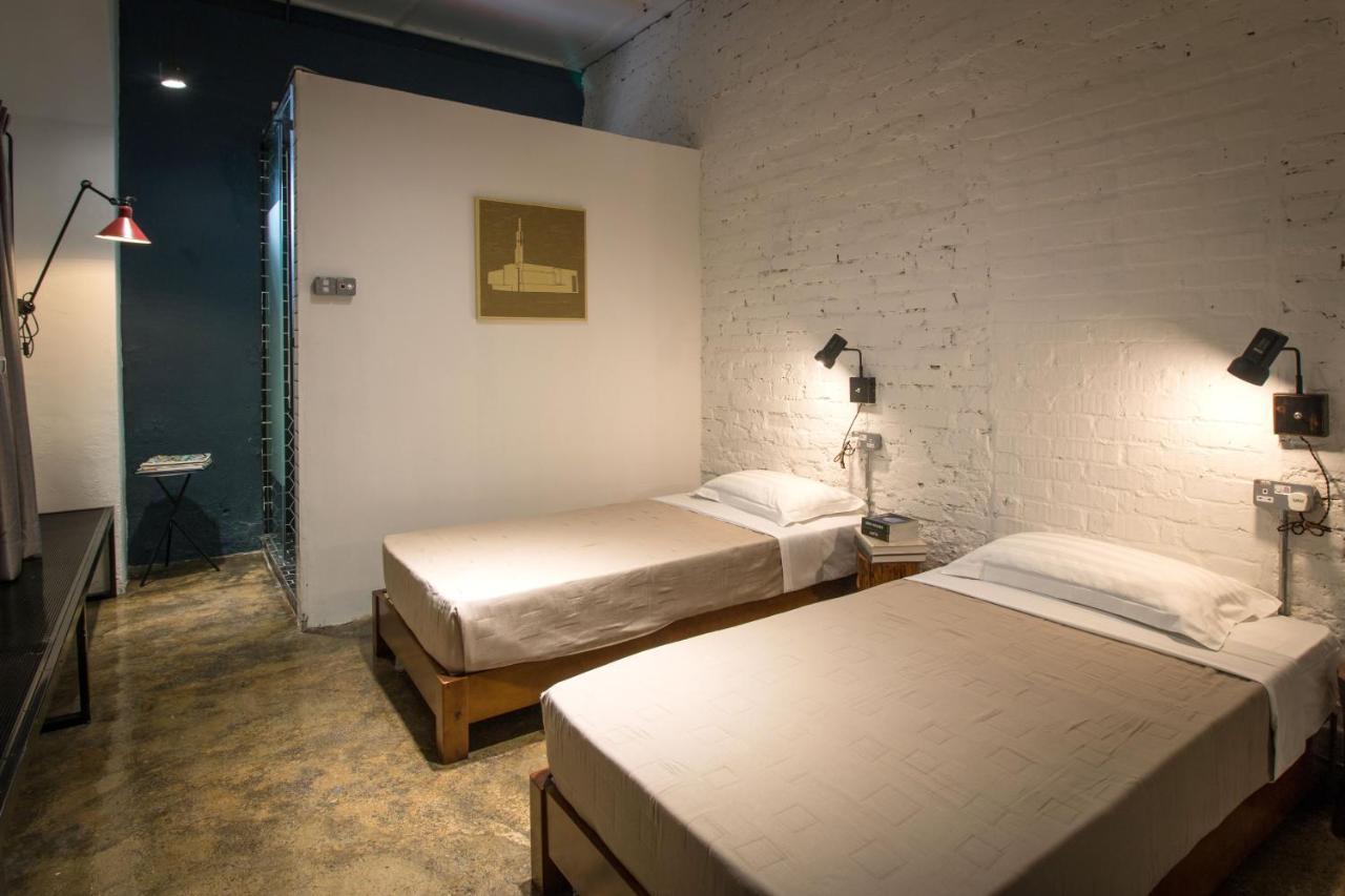 The Brownstone Hostel & Space Ipoh Extérieur photo