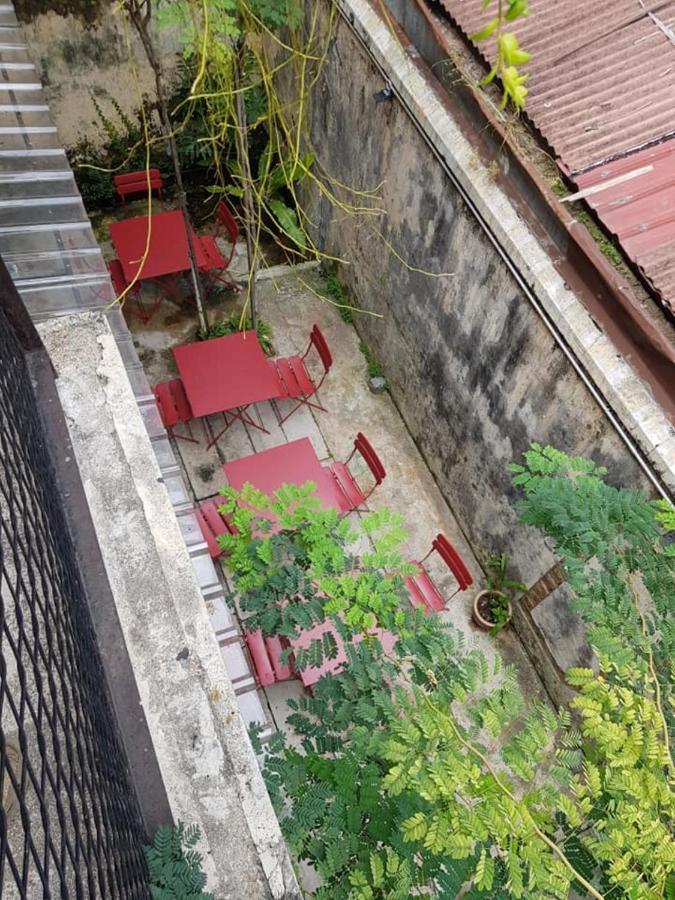 The Brownstone Hostel & Space Ipoh Extérieur photo